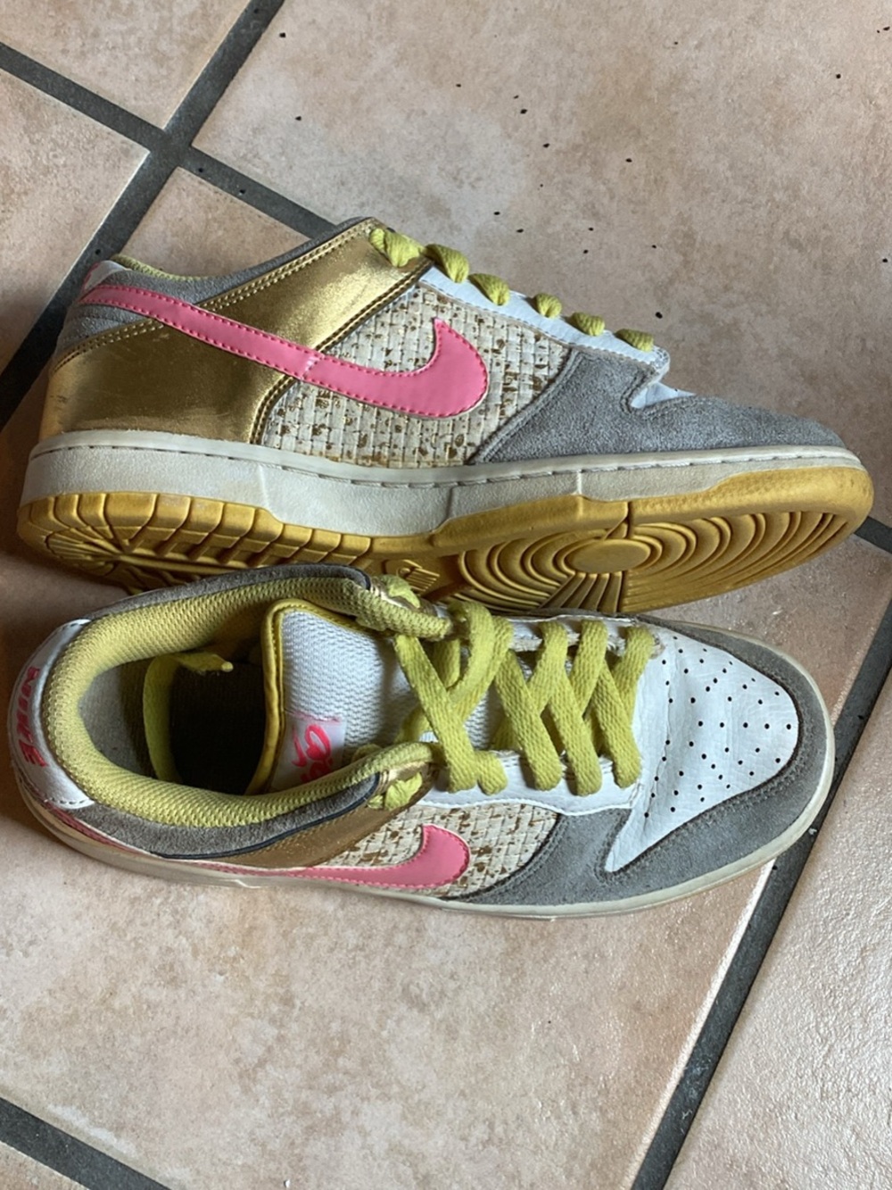 Nike Dunk Low Sneakers White Metallic Gold